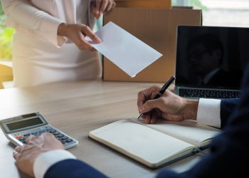 Female Suspect Arrested After Sending Letter Containing Poison Ricin to President Trump