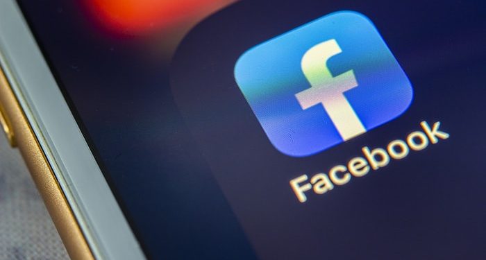 Sheriff’s Use of Facebook to Disapprove of Kneeling During National Anthem Draws Public Outrage