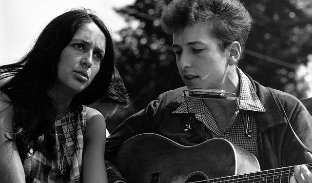 UMG Buys Bob Dylan’s Entire Song Volumes for an Undisclosed Amount